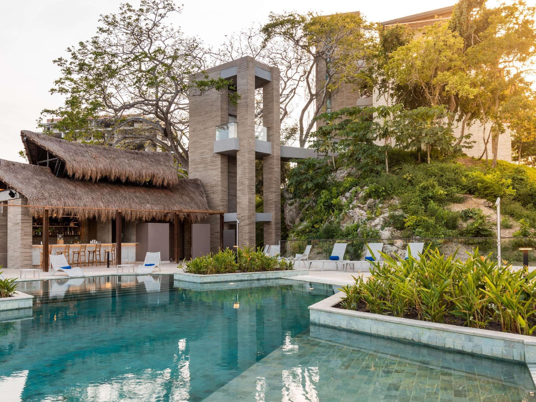 프렌치 감성과 럭셔리의 조화, 소피텔